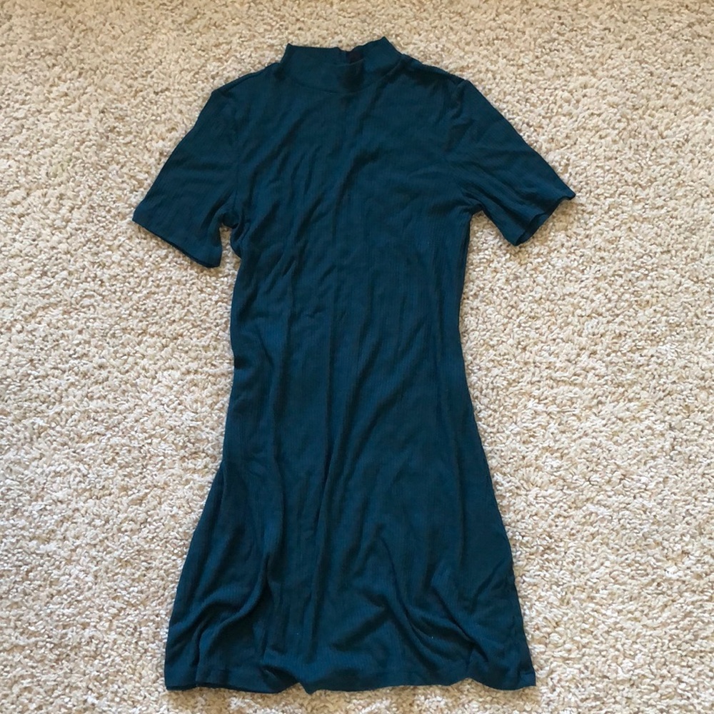 H&M Mock-neck Dress